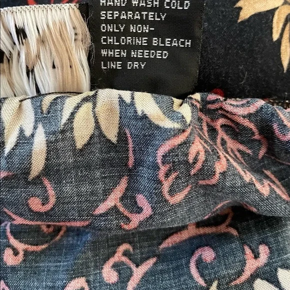 Requirements wrap skirt with elastic back size medium petite - Picture 8 of 8